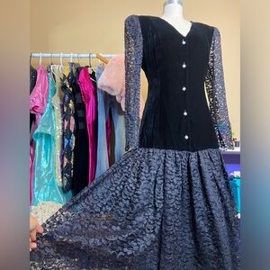 LAST CALL VINTAGE ACT 1 DRESS